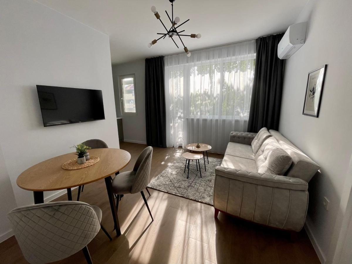 Vanquish Central Apartment فارنا المظهر الخارجي الصورة