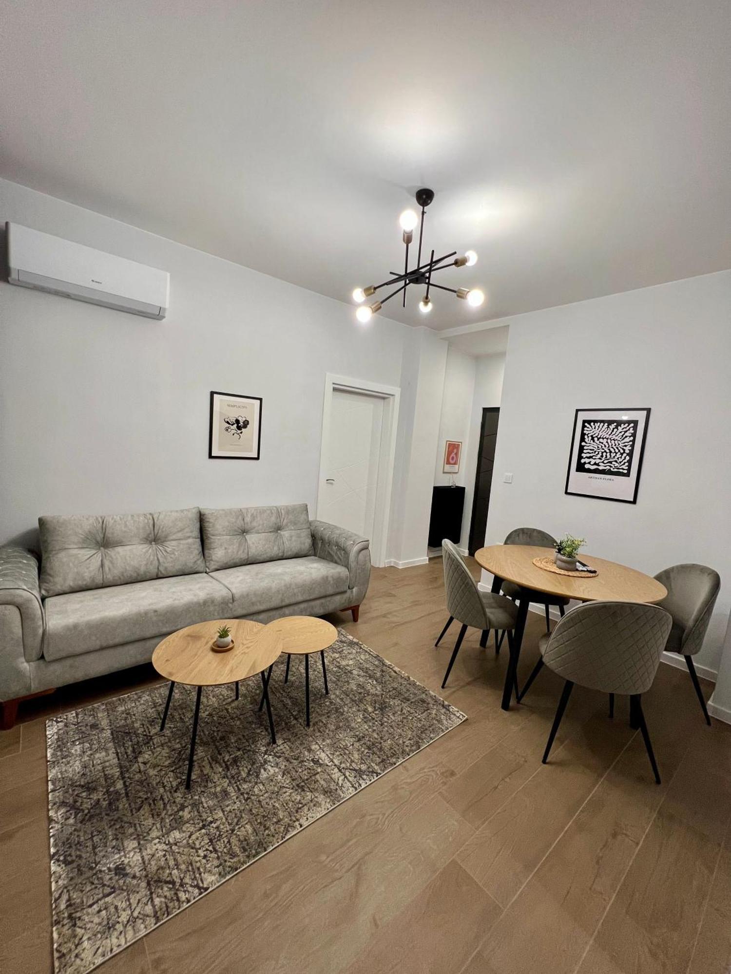 Vanquish Central Apartment فارنا المظهر الخارجي الصورة