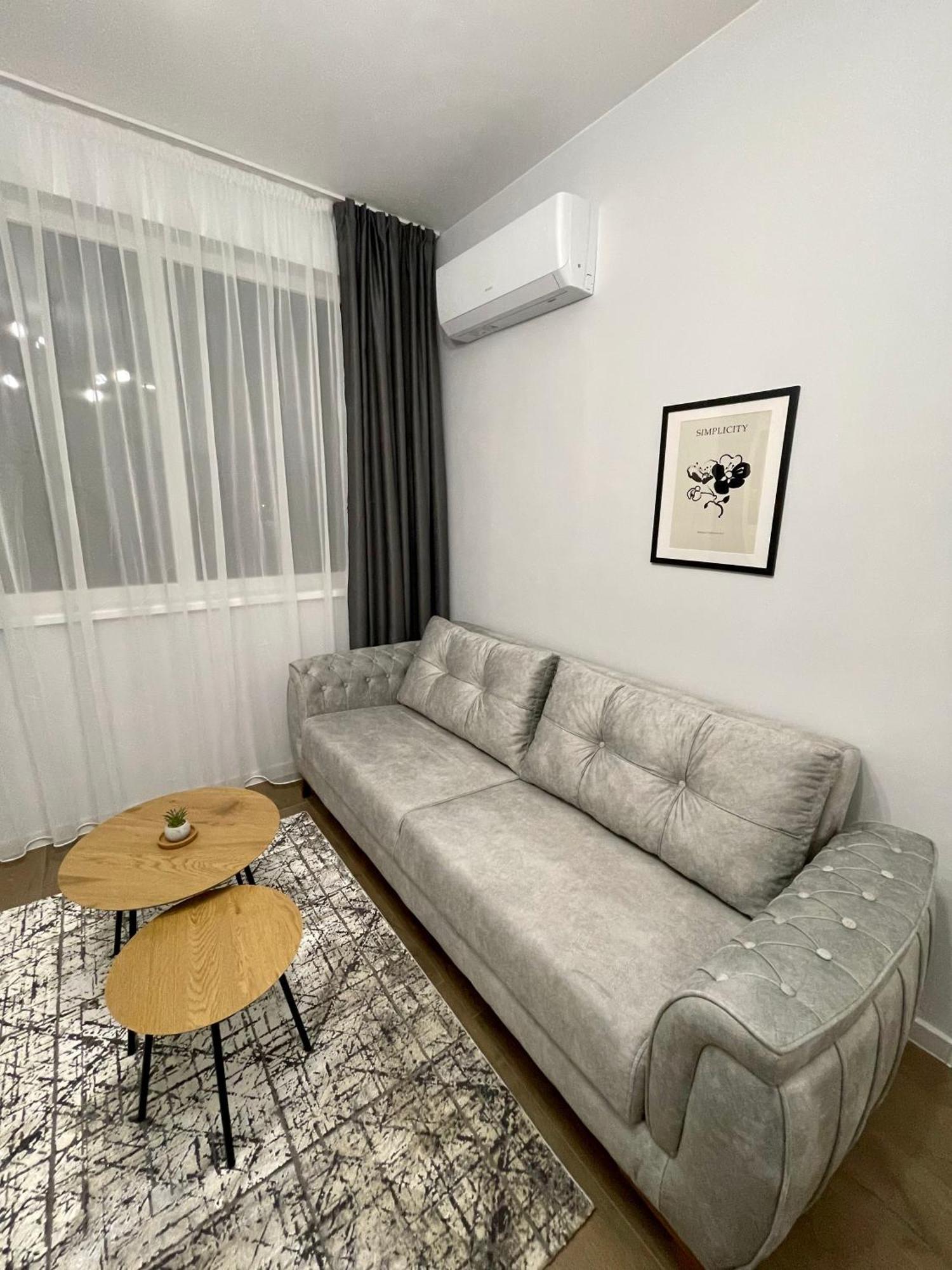 Vanquish Central Apartment فارنا المظهر الخارجي الصورة