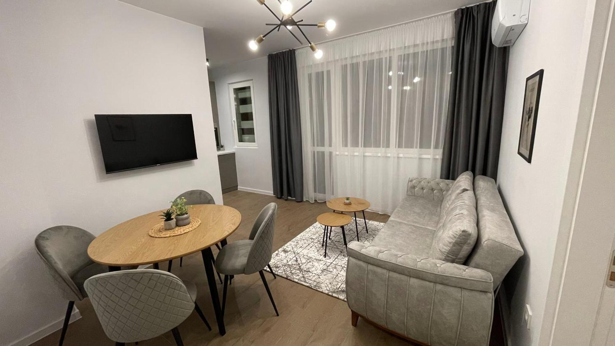 Vanquish Central Apartment فارنا المظهر الخارجي الصورة