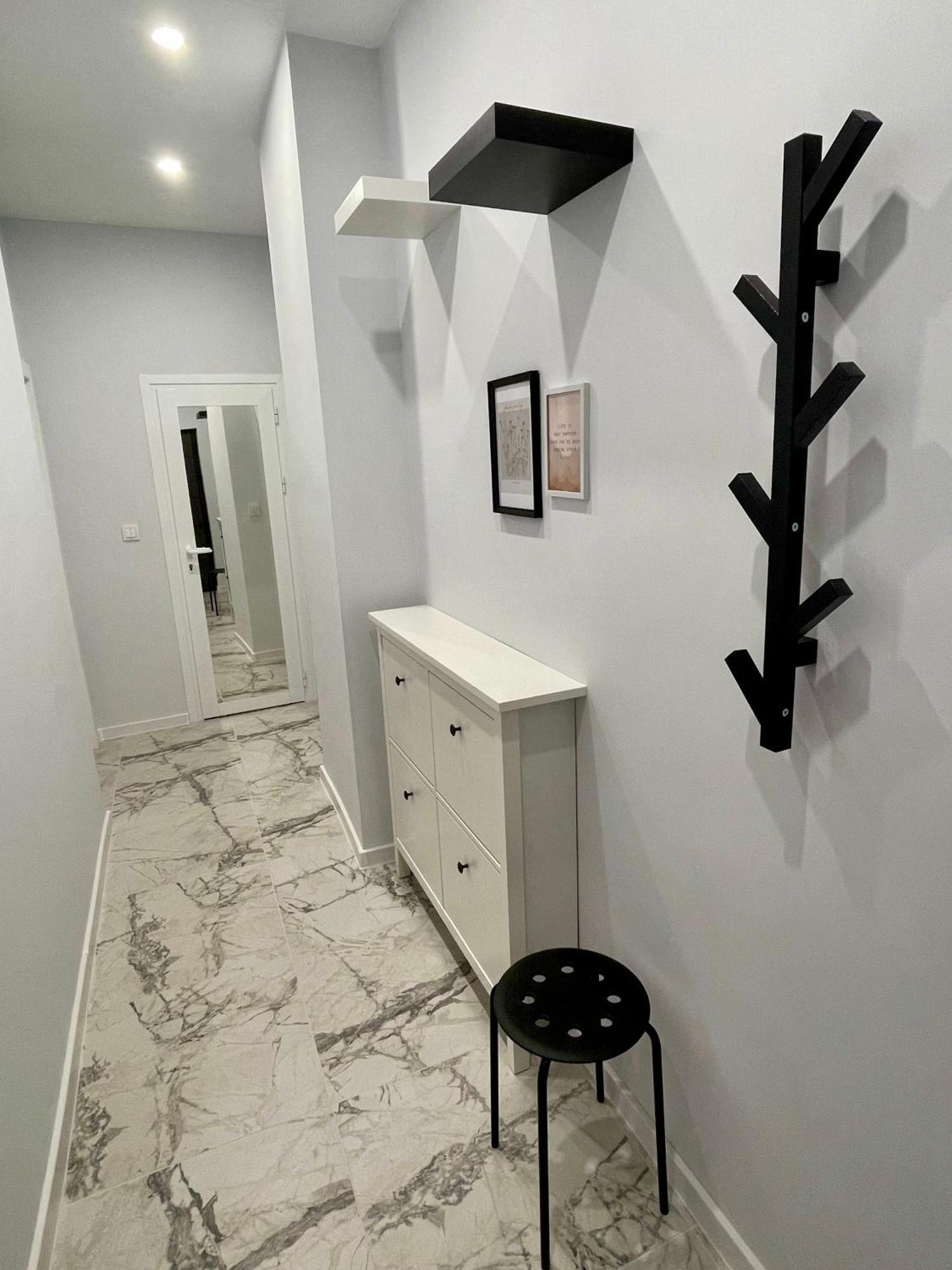 Vanquish Central Apartment فارنا المظهر الخارجي الصورة
