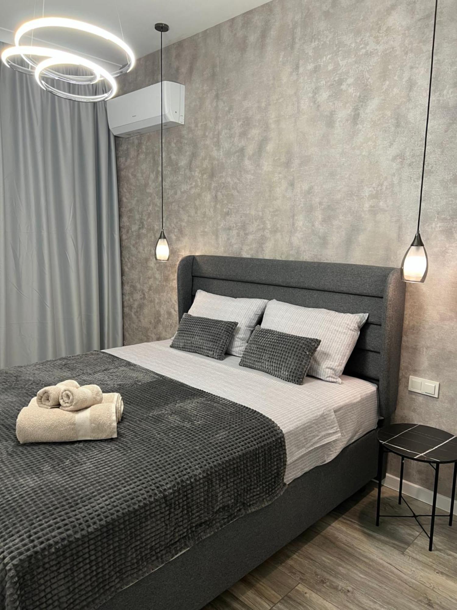 Vanquish Central Apartment فارنا المظهر الخارجي الصورة